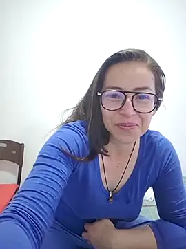 Snapshot of Lui_Fer01 chatting on December 1, 2025, 11:22 am Lui Fer01 online show from December 1, 2025, 11:22 am