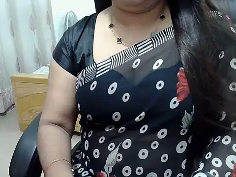 SexyRani2000 online show from June 25, 2026, 4:12 pm