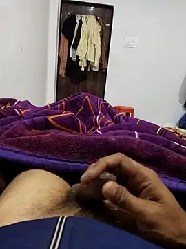 Snapshot of Playboyx143@xh chatting on December 3, 2025, 5:56 pm Playboyx143xh online show from December 3, 2025, 5:56 pm