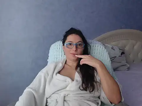 LuckyLisa23 online show from November 8, 2025, 10:41 am