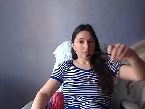 Snapshot of LuckyLisa23 chatting on May 20, 2026, 9:17 am LuckyLisa23 online show from May 20, 2026, 9:17 am