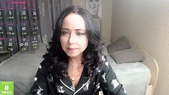 beautiful moon3 online show from December 17, 2025, 2:44 pm