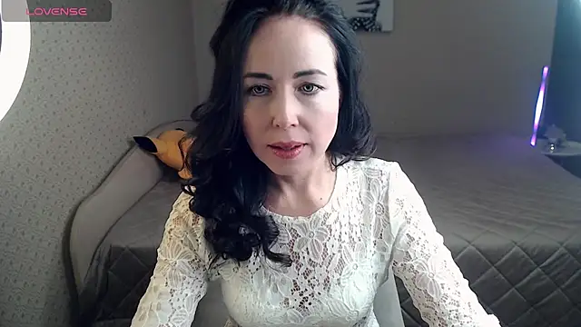 Snapshot of beautiful_moon3 chatting on April 25, 2026, 1:52 pm beautiful moon3 online show from April 25, 2026, 1:52 pm