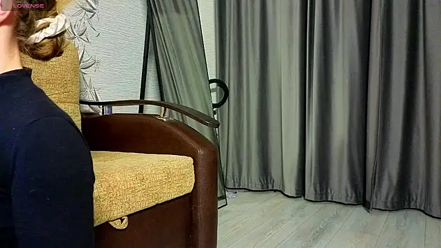 MissPompadure online show from March 11, 2026, 5:18 pm