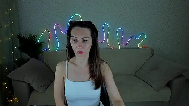 Lilith Sora online show from December 15, 2025, 11:49 am