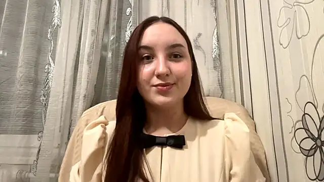 Snapshot of DaisyMolly chatting on October 13, 2025, 4:30 pm DaisyMolly online show from October 13, 2025, 4:30 pm
