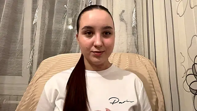 DaisyMolly online show from November 4, 2025, 7:17 pm