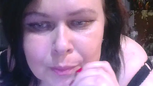 CharleeKendall online show from December 13, 2025, 9:10 pm