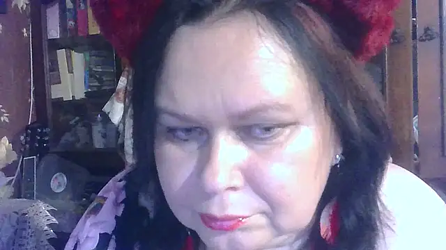 CharleeKendall online show from October 25, 2025, 2:07 pm