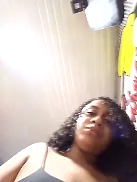 Snapshot of lacrespa24 chatting on November 2, 2025, 5:45 am lacrespa24 online show from November 2, 2025, 5:45 am