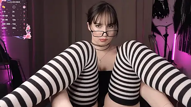 nikabloom online show from February 27, 2026, 4:29 pm