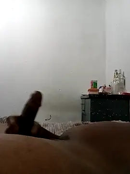 Snapshot of MyGuy352 chatting on December 21, 2025, 4:58 am MyGuy352 online show from December 21, 2025, 4:58 am