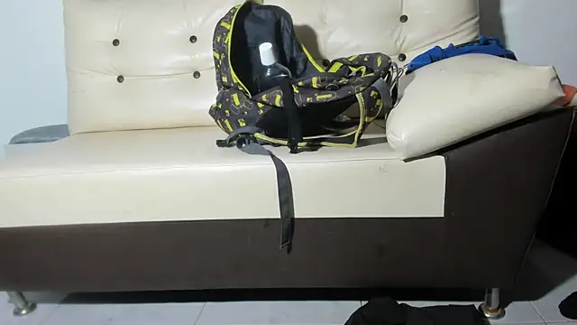 Snapshot of mycolection_girls chatting on December 14, 2025, 6:24 pm mycolection girls online show from December 14, 2025, 6:24 pm