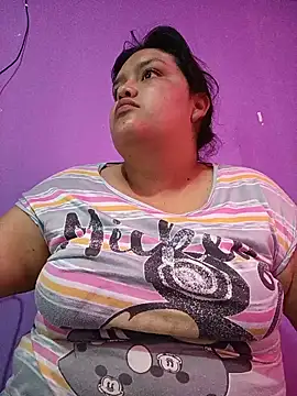 Snapshot of natt-bigass chatting on May 17, 2026, 5:24 pm natt-bigass online show from May 17, 2026, 5:24 pm
