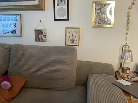 lill daddysgirl online show from November 18, 2025, 7:28 pm