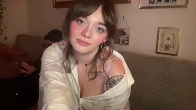 lill daddysgirl online show from February 13, 2026, 4:01 am