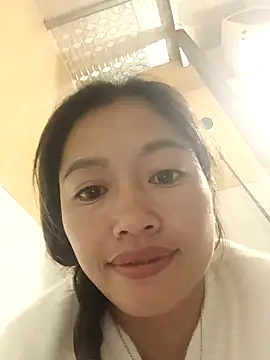 -Paige- online show from December 1, 2025, 2:18 pm