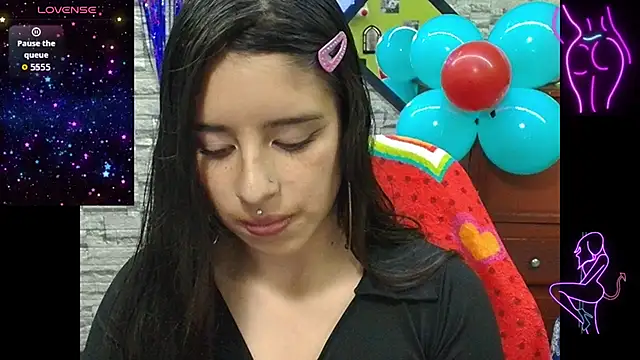 Snapshot of playboybunny-- chatting on November 1, 2025, 4:45 pm playboybunny-- online show from November 1, 2025, 4:45 pm