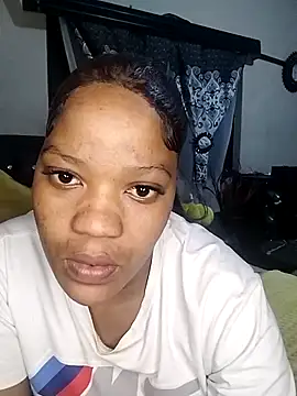 Snapshot of CaramelBoootie chatting on December 3, 2025, 5:34 pm CaramelBoootie online show from December 3, 2025, 5:34 pm