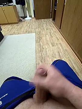 Snapshot of debrbi37 chatting on February 4, 2026, 3:18 pm debrbi37 online show from February 4, 2026, 3:18 pm