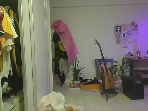 Snapshot of miapink33 chatting on November 7, 2025, 11:30 pm miapink33 online show from November 7, 2025, 11:30 pm