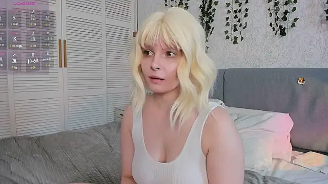 Snapshot of Stacy_Starr chatting on July 12, 2026, 3:57 pm Stacy Starr online show from July 12, 2026, 3:57 pm