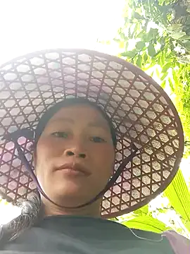 siusiu-00 online show from October 15, 2025, 8:11 am