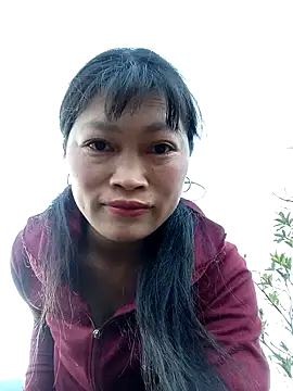 siusiu-00 online show from November 28, 2025, 9:53 am