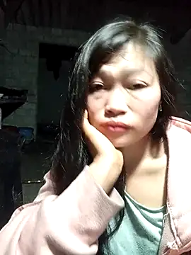 siusiu-00 online show from December 18, 2025, 10:02 pm