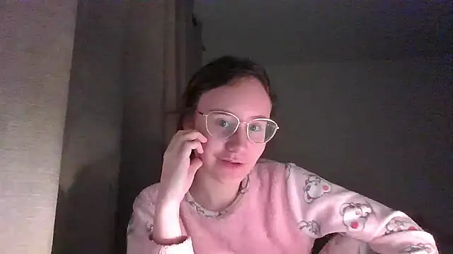 Snapshot of LuckySLove chatting on January 7, 2026, 8:25 pm LuckySLove online show from January 7, 2026, 8:25 pm