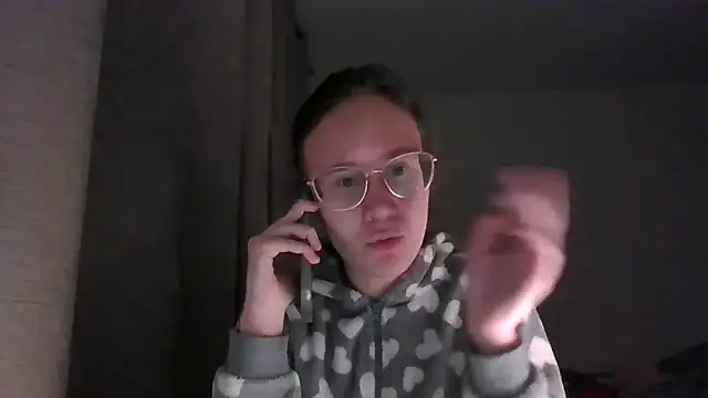 Snapshot of LuckySLove chatting on January 5, 2026, 5:27 pm LuckySLove online show from January 5, 2026, 5:27 pm