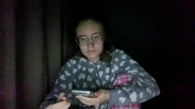 Snapshot of LuckySLove chatting on February 24, 2026, 5:47 pm LuckySLove online show from February 24, 2026, 5:47 pm