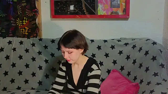 ReincarnatedAngel online show from October 29, 2025, 4:39 pm