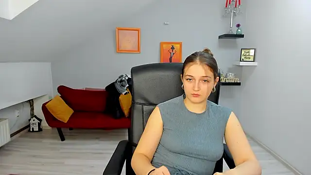 Snapshot of AnneWilsonn chatting on February 9, 2026, 12:14 pm AnneWilsonn online show from February 9, 2026, 12:14 pm