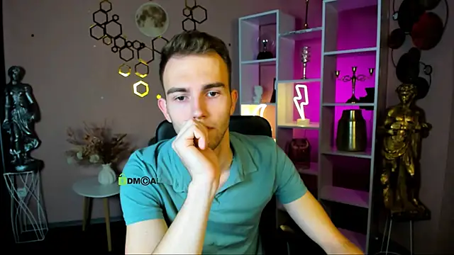 Snapshot of astren_villo chatting on December 20, 2025, 8:12 pm astren villo online show from December 20, 2025, 8:12 pm