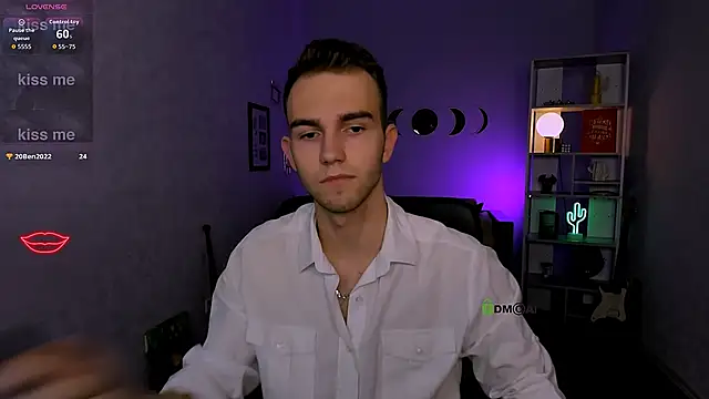 Snapshot of astren_villo chatting on December 19, 2025, 8:11 pm astren villo online show from December 19, 2025, 8:11 pm