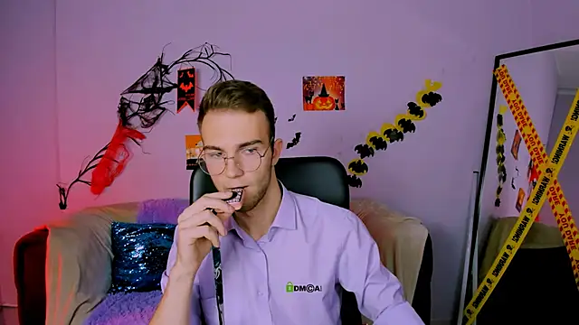 Snapshot of astren_villo chatting on November 2, 2025, 1:16 pm astren villo online show from November 2, 2025, 1:16 pm