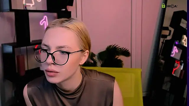 sendi cais online show from November 22, 2025, 9:30 am