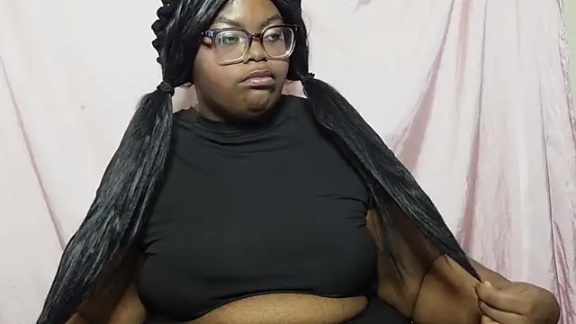 TheChubbySiren online show from May 14, 2026, 2:25 pm