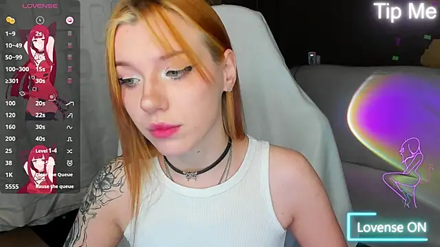 Snapshot of MeganNewCat chatting on June 7, 2026, 9:31 pm MeganNewCat online show from June 7, 2026, 9:31 pm