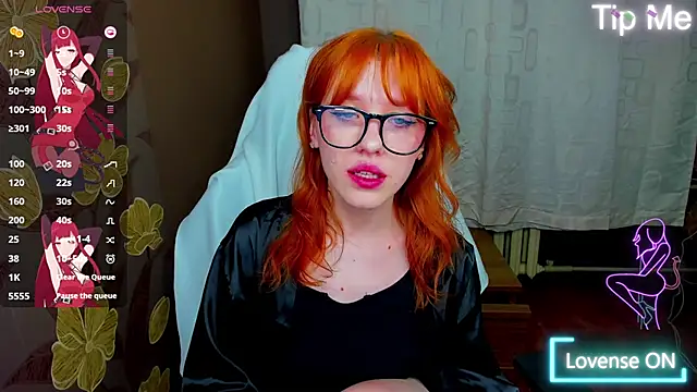 Snapshot of MeganNewCat chatting on May 4, 2026, 6:44 pm MeganNewCat online show from May 4, 2026, 6:44 pm