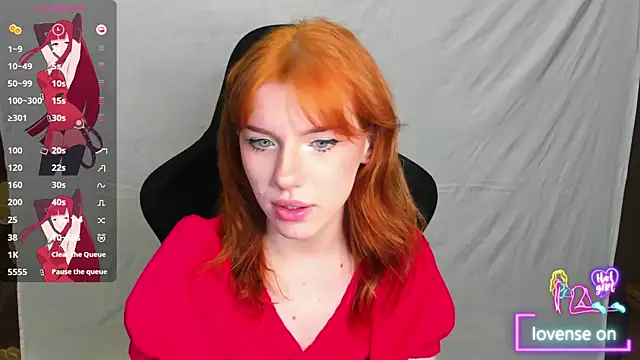 Snapshot of MeganNewCat chatting on April 11, 2026, 9:29 pm MeganNewCat online show from April 11, 2026, 9:29 pm
