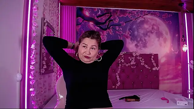 Snapshot of _Pamelamilf chatting on October 25, 2025, 12:17 pm Pamelamilf online show from October 25, 2025, 12:17 pm