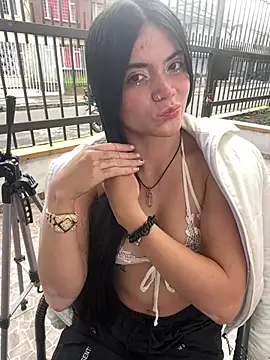 Snapshot of PamelaJonsom_ chatting on April 28, 2026, 2:32 pm PamelaJonsom online show from April 28, 2026, 2:32 pm