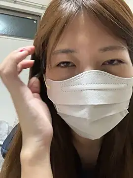 ichika 2  online show from November 21, 2025, 3:11 pm