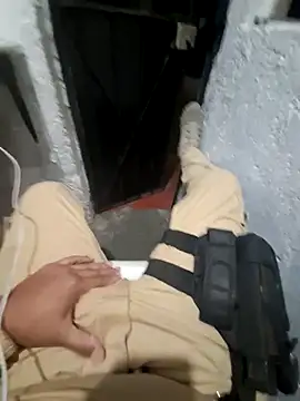 Snapshot of Raczos chatting on December 15, 2025, 2:17 am Raczos online show from December 15, 2025, 2:17 am