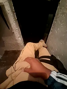 Snapshot of Raczos chatting on October 31, 2025, 4:09 am Raczos online show from October 31, 2025, 4:09 am