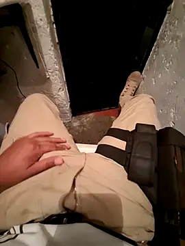 Snapshot of Raczos chatting on October 16, 2025, 2:20 am Raczos online show from October 16, 2025, 2:20 am