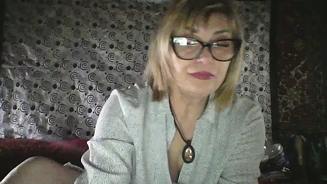 Lia Ray online show from March 10, 2026, 9:08 pm