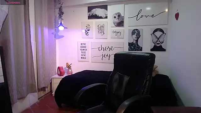 AmethystShadow17 online show from March 21, 2026, 8:57 pm